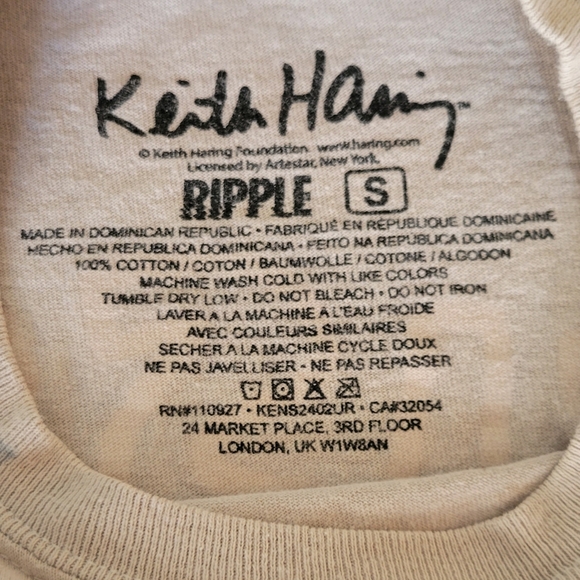 Keith Haring acid wash 'RESIST' tee t-shirt unisex size S graffiti streetwear - Picture 3 of 3